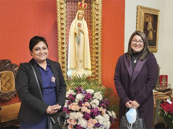 Da. Solange Calero Chávez (à direita) com sua irmã, Da. Yicetth Aissa Calero Chávez - Foto: Reprodução